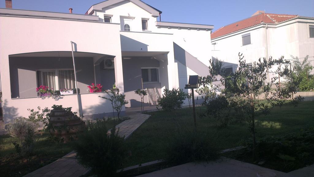 Apartments Nika Задар Экстерьер фото